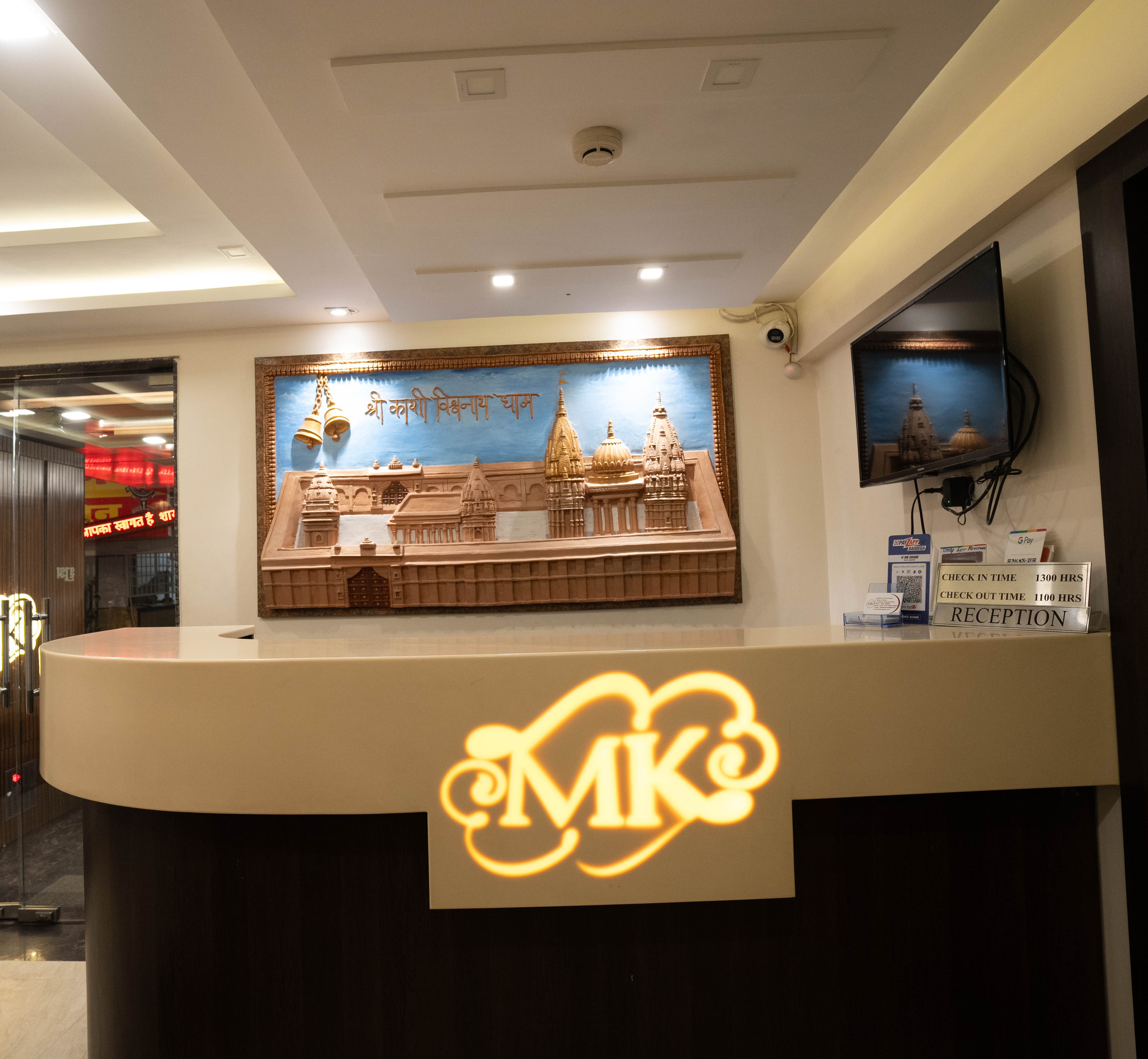 Hotel MK Grand Godowlia Varanasi